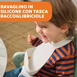 Bavaglino in silicone azzurro 6m+ facile da arrotolare – chicco