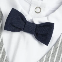 Pagliaccetto elegante, in cotone, apertura sulla schiena e a patello