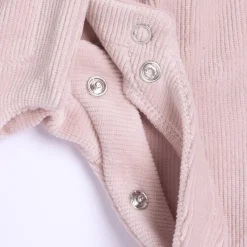 Tutina aperta davanti a costine – chicco